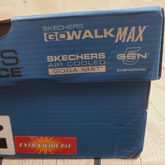 Skechers Men's Go Walk Max-athletic Air Mesh Slip on Walking Shoe size 12 - Picture 10 of 10
